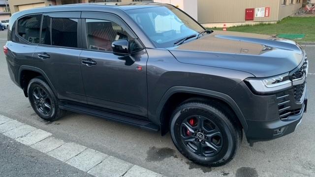 キャリパー塗装施工事例：ランクル300GR　キャリパー塗装COLOR:#010 premiun rouge candy red IMG72_2115_bbOl7f_sub2.jpg