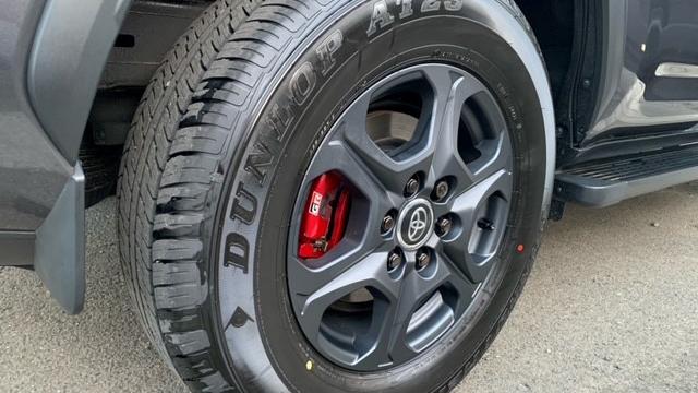 キャリパー塗装施工事例：ランクル300GR　キャリパー塗装COLOR:#010 premiun rouge candy red IMG72_2115_bbOl7f_sub7.jpg