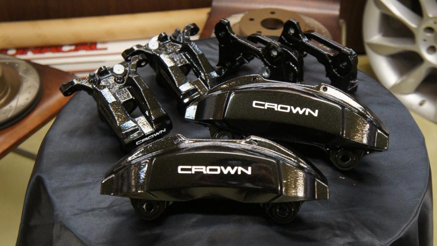 キャリパー塗装施工事例：クラウン　キャリパー塗装COLOR:#009 Hyper metallic black IMG72_2130_suHdDG_sub1.jpg