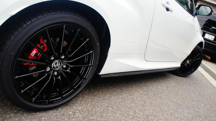 キャリパー塗装施工事例：GRヤリス　キャリパー塗装　COLOR:#001 Italian losso solid IMG72_2157_0x3mcP_sub7.jpg