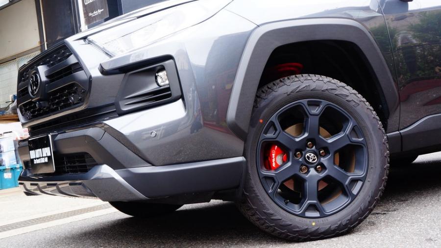 キャリパー塗装施工事例：トヨタRAV4　キャリパー塗装COLOR:#001 Italian losso solid IMG72_2324_vbwY0v_sub3.jpg