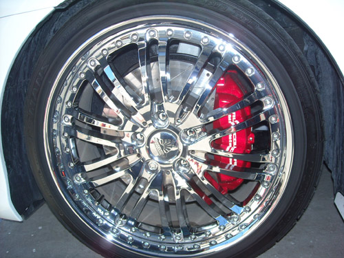 キャリパー塗装施工事例：CROWN HYBRID IMG72_518_ql5yAD_sub1.jpg