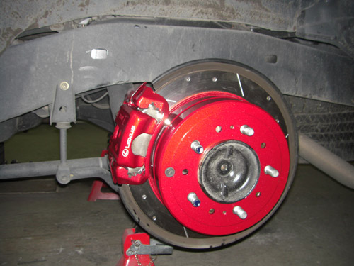 キャリパー塗装施工事例：LANDCRUISER CYGNUS IMG72_526_ysTjOT_sub1.jpg