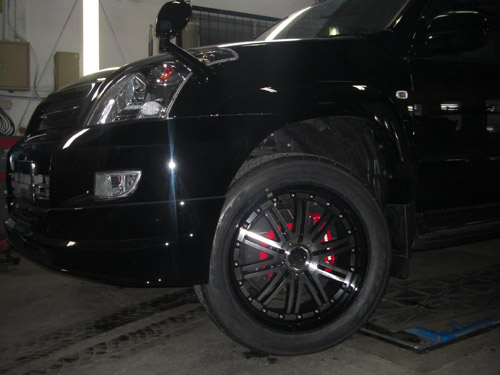 キャリパー塗装施工事例：LANDCRUISER PRADO IMG72_527_qhzMbi_sub2.jpg