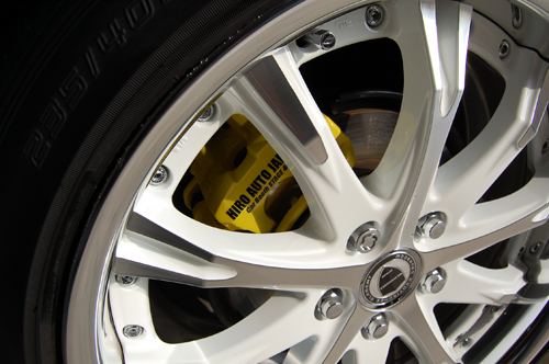 キャリパー塗装施工事例：COROLLA RUMION IMG72_531_ApqfBd_sub1.jpg