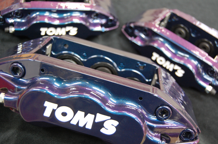 キャリパー塗装施工事例：LANDCRUISER200 IMG72_538_eIL0rO_sub2.jpg