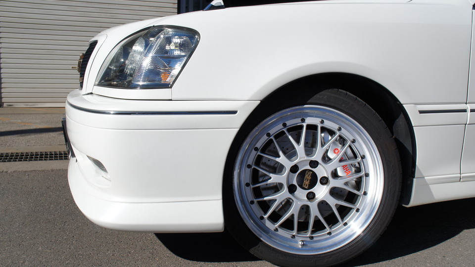 キャリパー塗装施工事例：クラウンアスリート純正キャリパー　塗装色：#052 premium platinum silver IMG72_614_sBPFkt_sub6.jpg