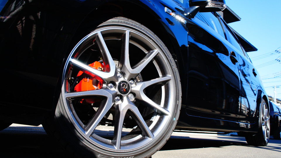 キャリパー塗装施工事例：トヨタプリウスG'z　キャリパー＆ローター塗装色：#001 Italian losso solid　ローター加工Type:SD IMG72_622_fY0ozK_sub3.jpg