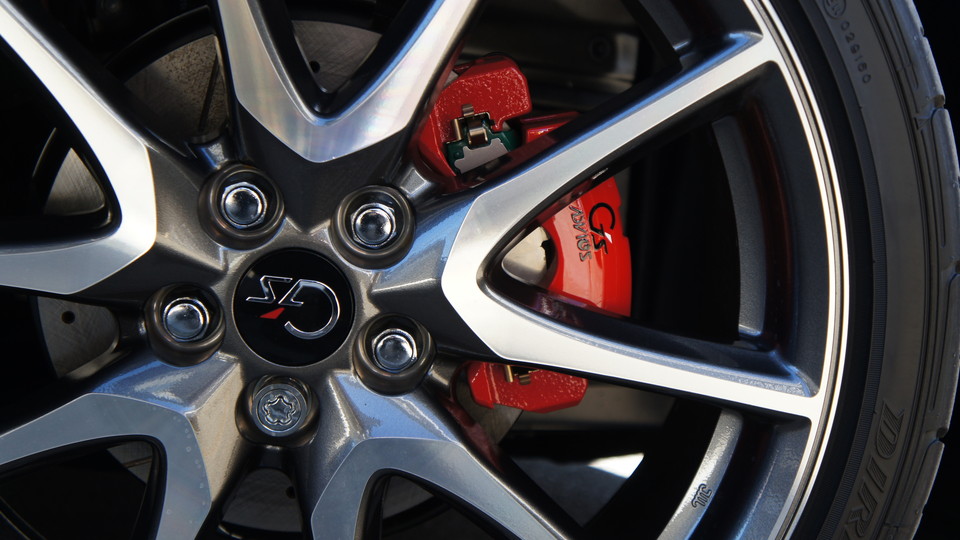 キャリパー塗装施工事例：トヨタプリウスG'z　キャリパー＆ローター塗装色：#001 Italian losso solid　ローター加工Type:SD IMG72_622_fY0ozK_sub5.jpg