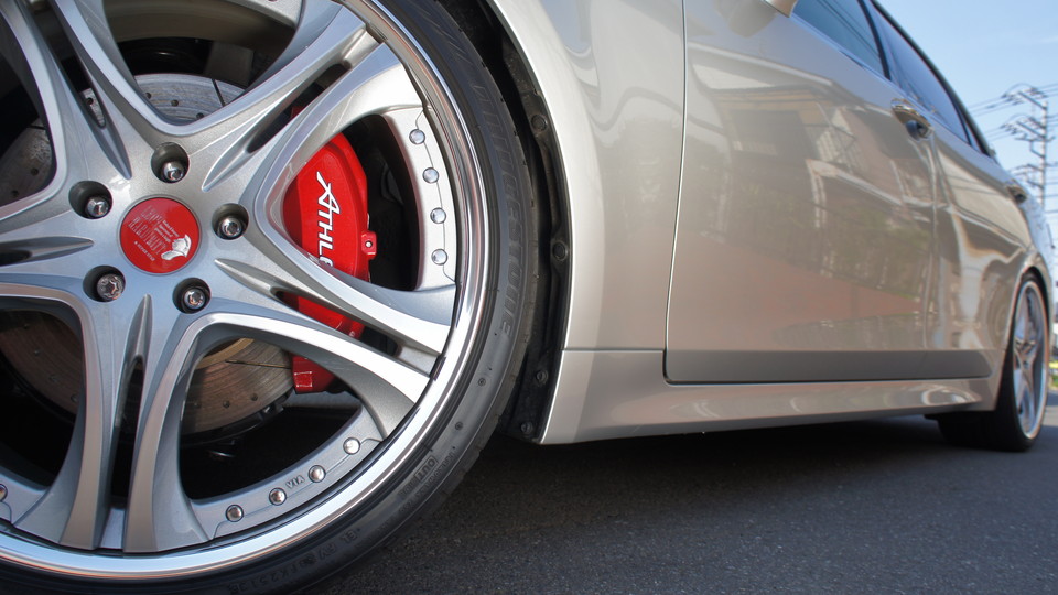 キャリパー塗装施工事例：トヨタクラウンアスリート純正キャリパー塗装　カラー：#010 premiun rouge candy red　ローター塗装　カラー：#1107PRATINUM NEW BRONZE PEARL METALLIC　ローター加工Type：DSP IMG72_660_HBCJZ2_sub5.jpg