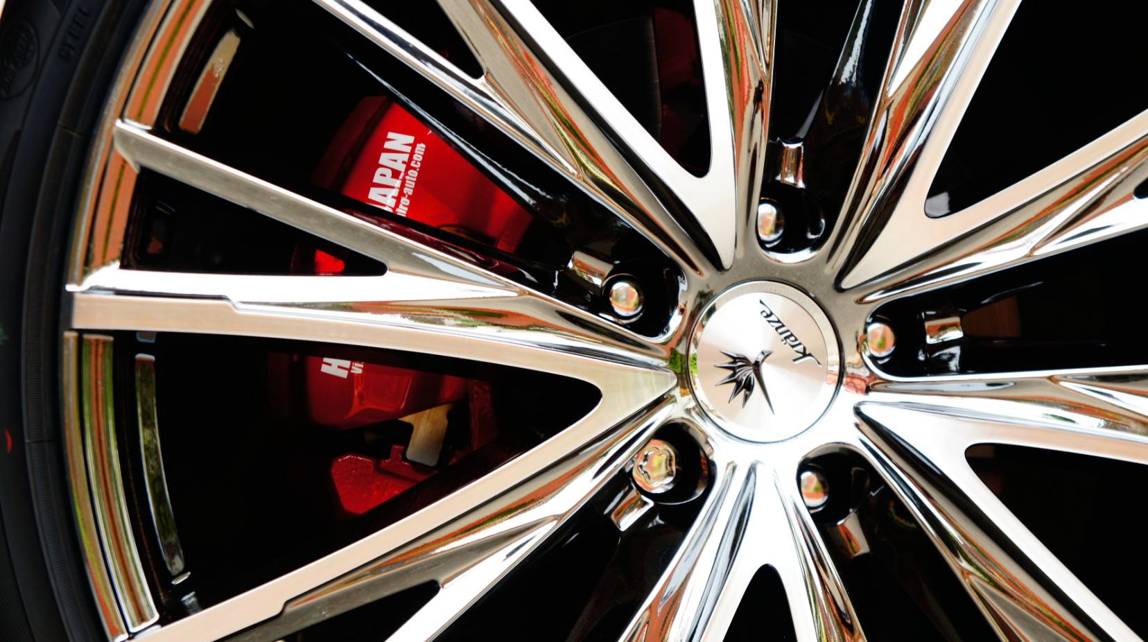 キャリパー塗装施工事例：TOYOTAアルファードキャリパー塗装＆LOGO★COLOR： #001 Italian losso solid IMG72_826_mzlJL9_sub2.jpg