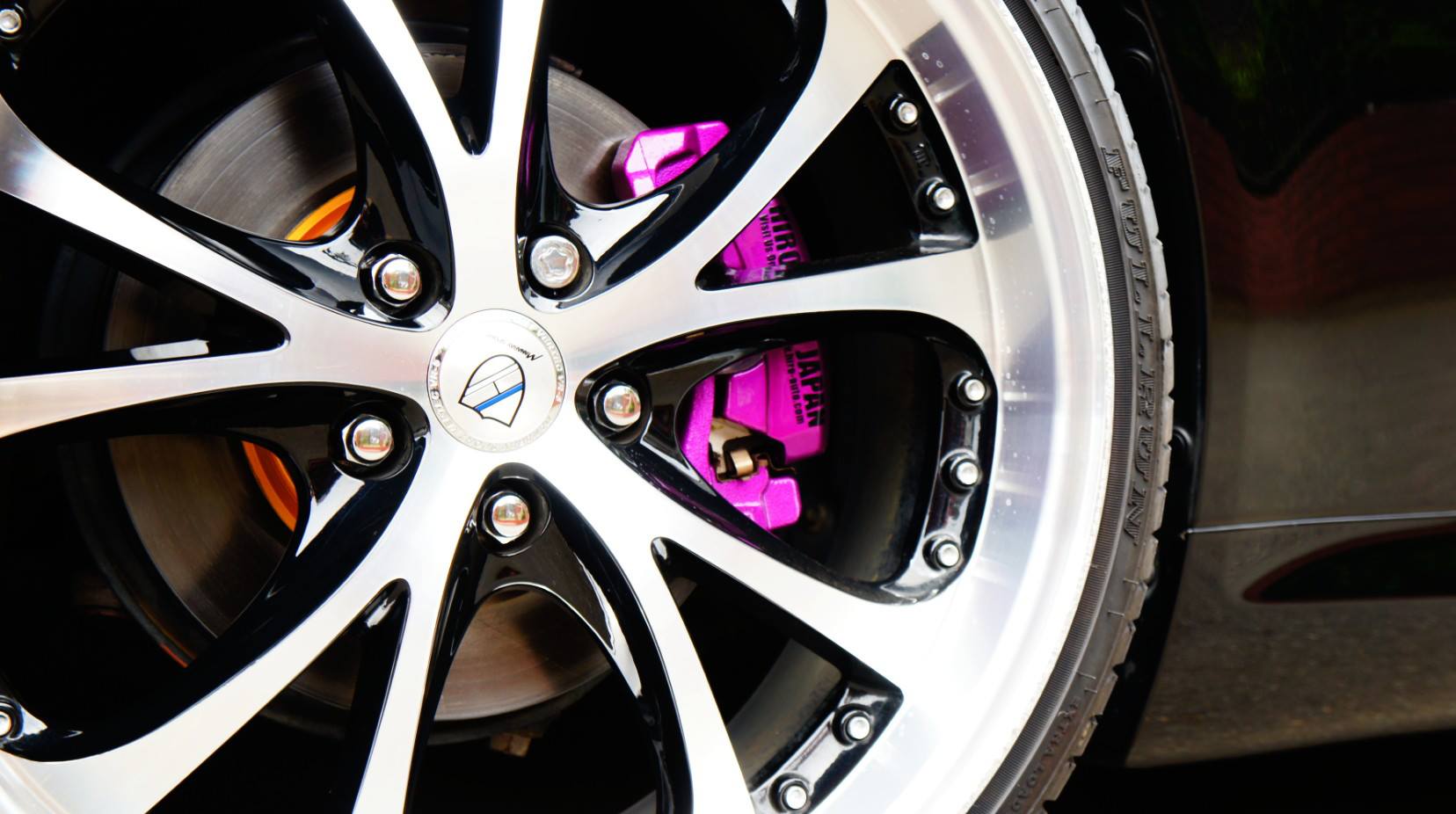 キャリパー塗装施工事例：TOYOTA MARK-Xキャリパー塗装＆ローター塗装＆LOGO★CALIPER COLOR:#069 mystic arc violet、ROTOR COLOR:#003 tokyo midnight gold IMG72_828_CCeSPH_sub7.jpg