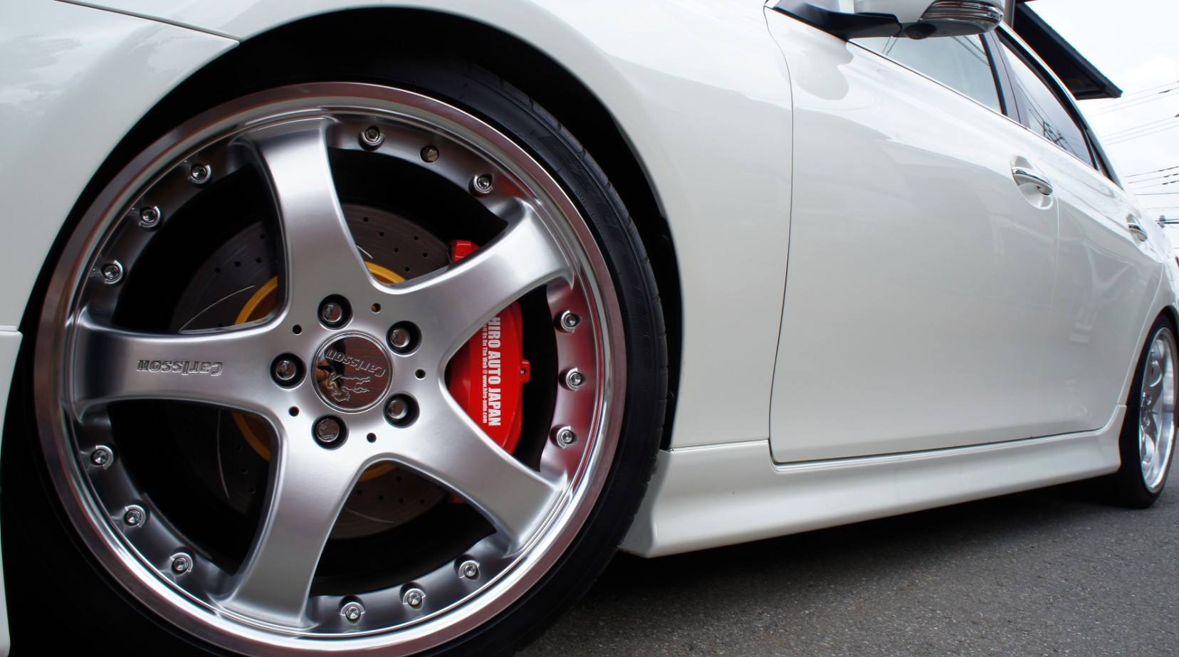 キャリパー塗装施工事例：TOYOTA MARK Xキャリパー塗装COLOR：ブレンボレッド＆HAJ-LOGO/ローター塗装COLOR:#003 tokyo midnight gold/ローター加工Type：C6S8D IMG72_848_YhKHvc_sub4.jpg