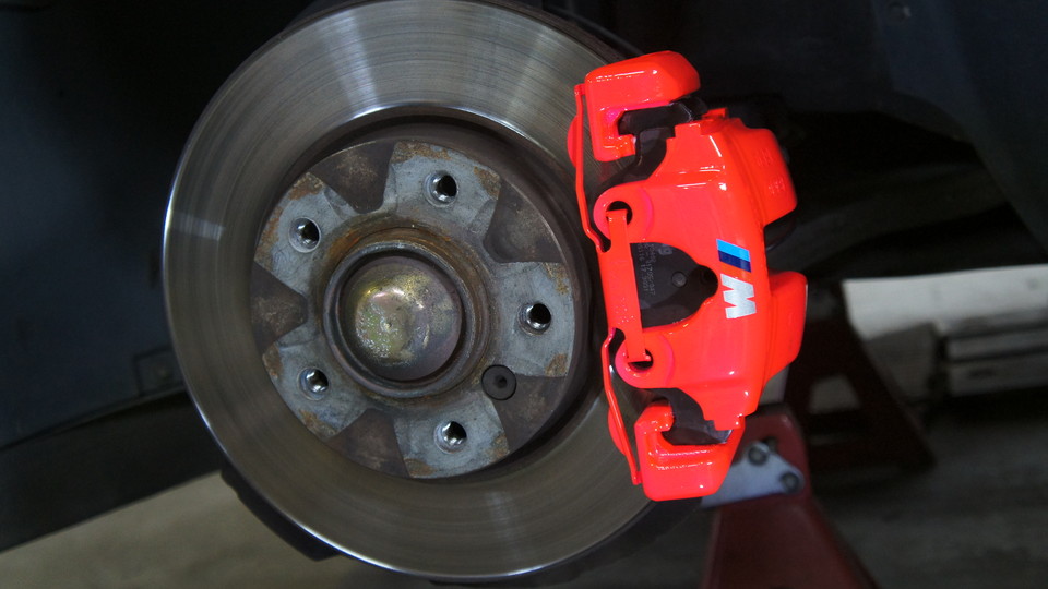 BMWZ4純正キャリパー塗装　COLOR:オリジナルレッド