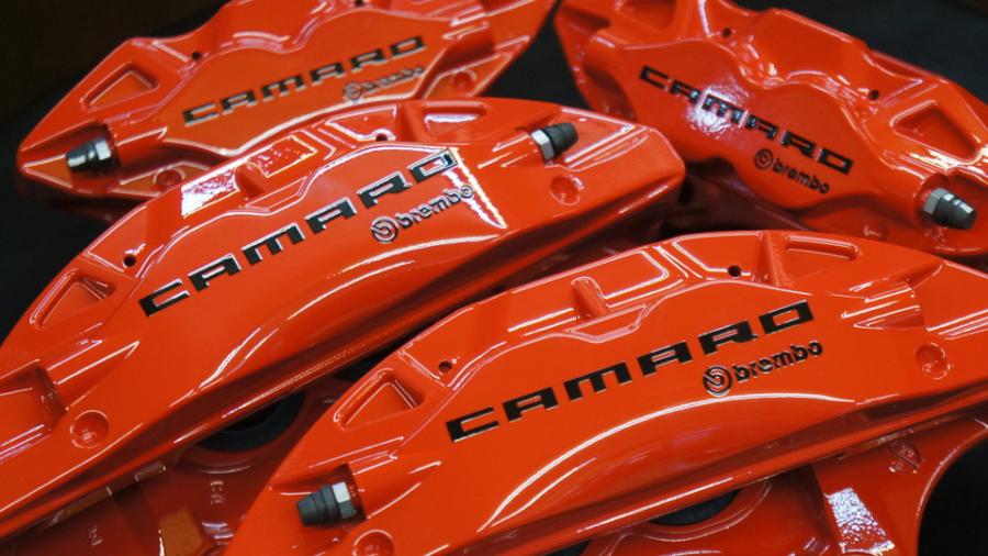 カマロ　キャリパー塗装　COLOR:#001 Italian losso solid