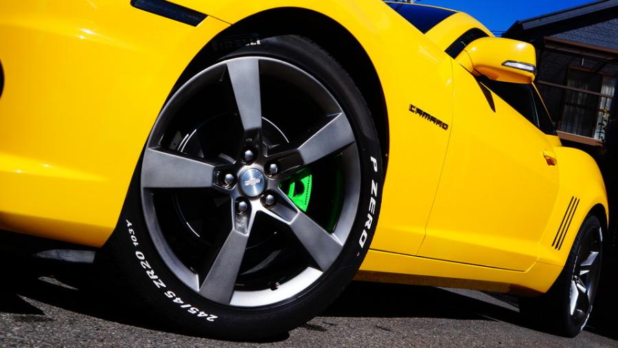 キャリパー塗装施工事例：シボレーカマロ　キャリパー塗装＆ローター塗装COLOR:#1113 Monster green、#004 Blast light gray metalic IMG77_2279_pkIIvT_sub3.jpg