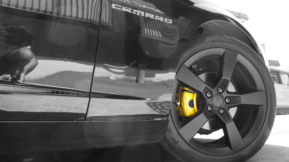 キャリパー塗装施工事例：シボレーカマロ純正キャリパー塗装　カラー：#020 hawaiian passion yellow IMG77_704_2dNbQ5_sub8.jpg