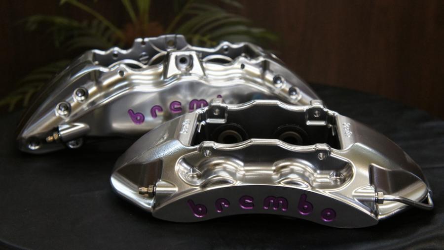 ブレンボ6POT・4POT　キャリパー塗装　COLOR:#055 Super shining silver metal finish＆#064 Amethyst violet