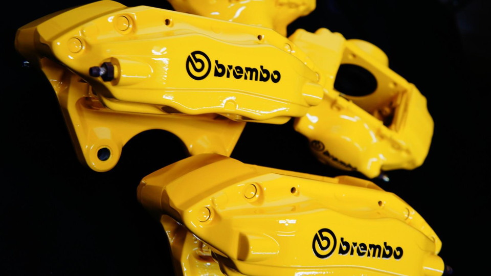 ブレンボキャリパー塗装　カラー：#002 giallo modena
