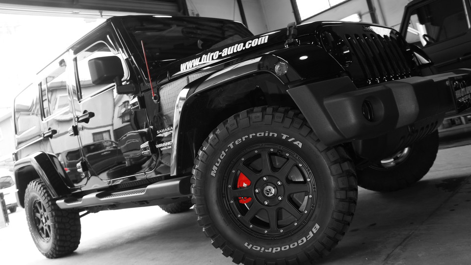 キャリパー塗装施工事例：JKラングラーアンリミテッド純正キャリパー塗装　カラー：#001 Italian losso solid IMG79_707_JJwrzL_sub3.jpg