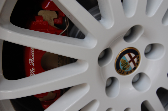 キャリパー塗装施工事例：Alfa Romeo 147 IMG7_111_2tAFct_sub2.jpg