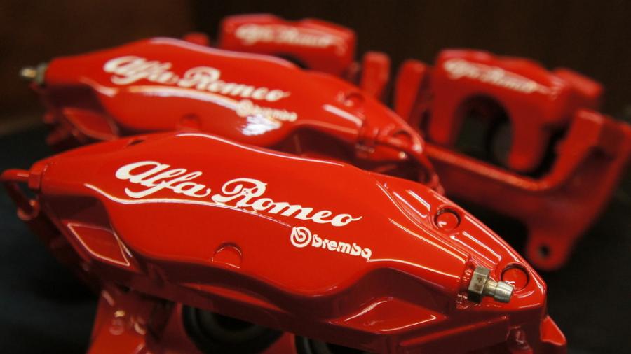 アルファロメオ156GTA　キャリパー塗装　COLOR:#001 Italian losso solid