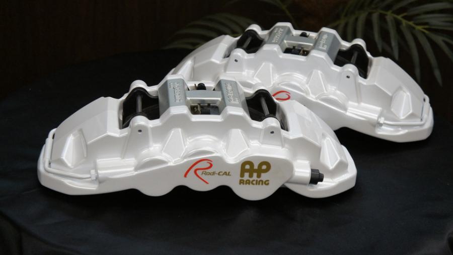 キャリパー塗装施工事例：AP RACING 6POT 4POT　キャリパー塗装　COLOR:#007 Premium whitepearl IMG80_1396_OLAe4B_sub1.jpg