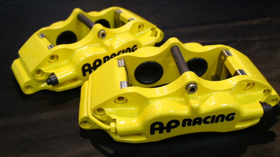 APRACING４POTキャリパー塗装　カラー：#020 hawaiian passion yellow