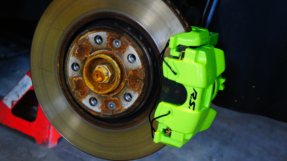 ルノールーテシア純正キャリパー塗装　ＣＯＬＯＲ：＃1103DAZZLING CLEARLY GREEN