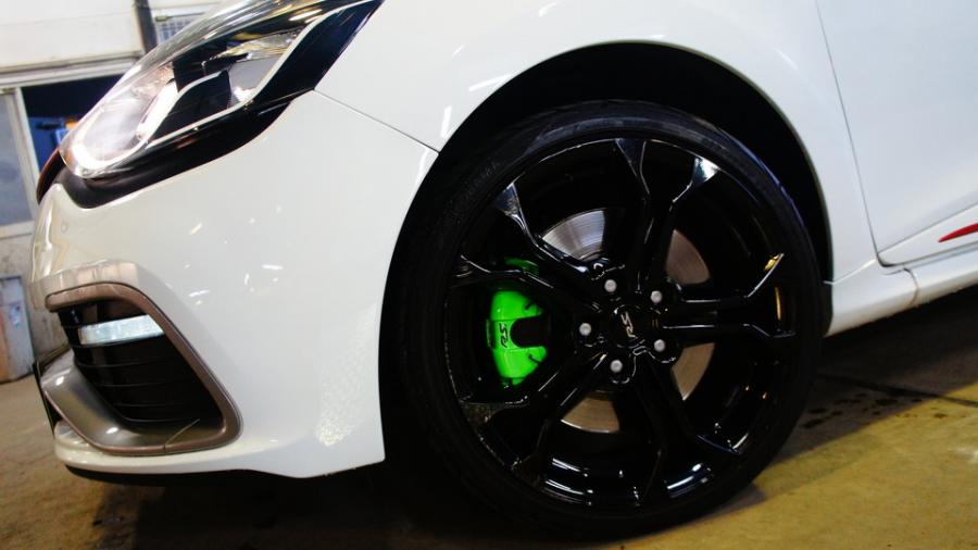 キャリパー塗装施工事例：ルノールーテシア　キャリパー塗装　COLOR:#1113 Monster green IMG81_1628_uhPZ0K_sub1.jpg