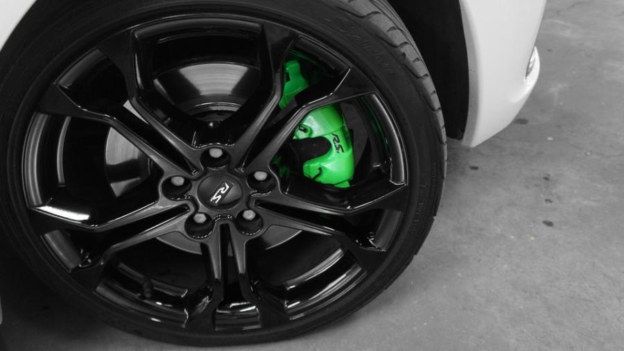 キャリパー塗装施工事例：ルノールーテシア　キャリパー塗装　COLOR:#1113 Monster green IMG81_1628_uhPZ0K_sub4.jpg