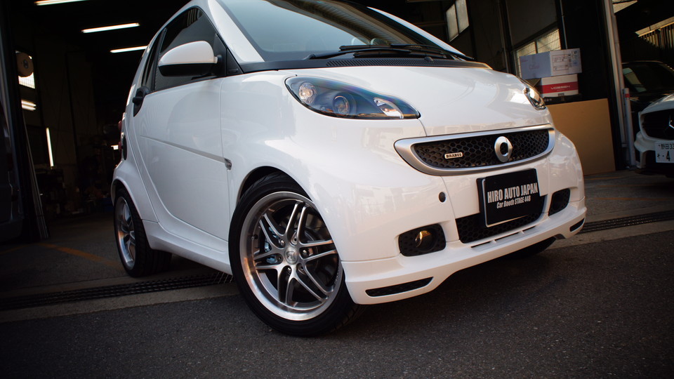 キャリパー塗装施工事例：スマート純正キャリパー塗装　カラー：#1109TRANSPARENT AQUA BLUE METALLIC IMG82_743_ZoDrvt_sub6.jpg