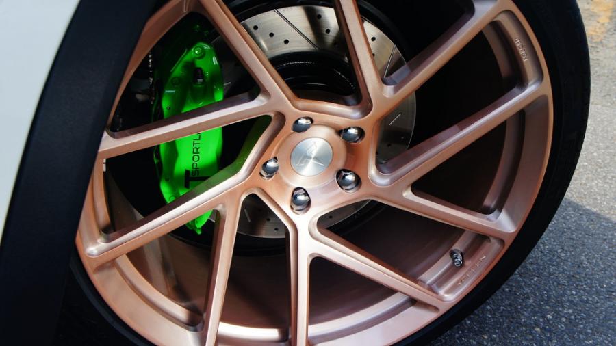 キャリパー塗装施工事例：テスラモデルX　キャリパー塗装＆ローター塗装　COLOR:#1113 Monster green＆#005 Deep coal black　ローター加工Type:12SD IMG83_1712_mrhgtP_sub8.jpg