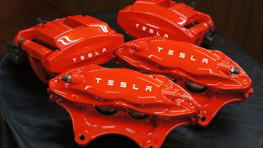 テスラモデルX　キャリパー塗装　COLOR:#001 Italian losso solid