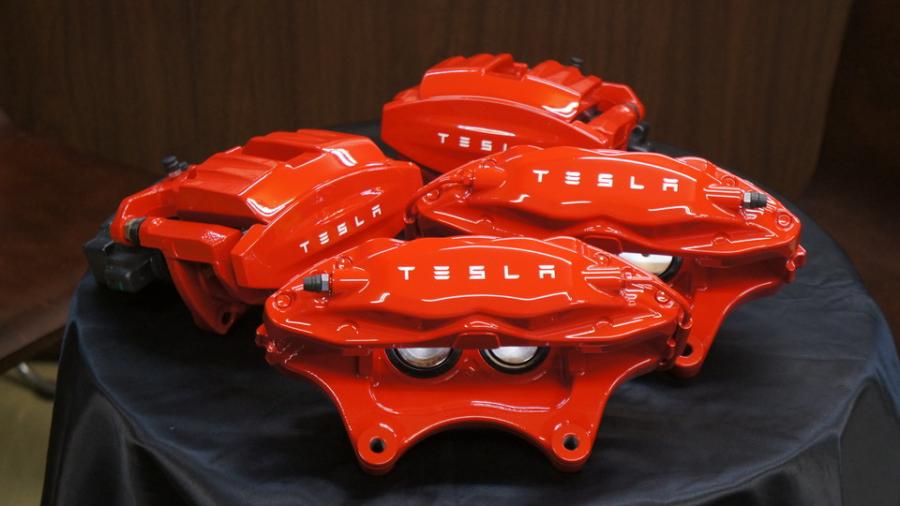 キャリパー塗装施工事例：テスラモデルX　キャリパー塗装　COLOR:#001 Italian losso solid IMG83_1755_Z1U1ib_sub1.jpg