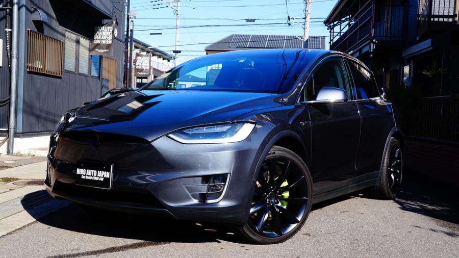 テスラモデルX　キャリパー塗装COLOR:#1116 Acid green