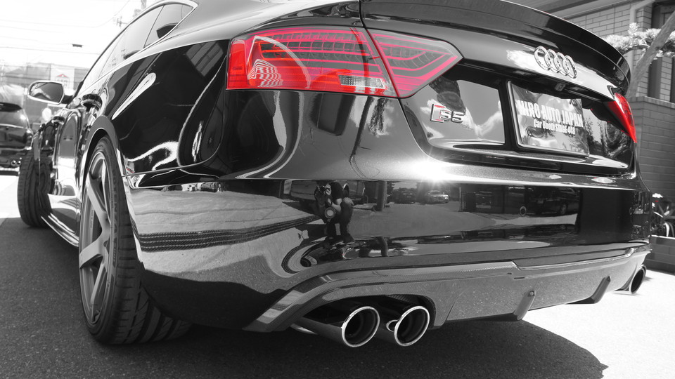 キャリパー塗装施工事例：アウディＳ5純正キャリパー塗装　ＣＯＬＯＲ：#001 Italian losso solid IMG8_1053_d9dq0K_sub9.jpg