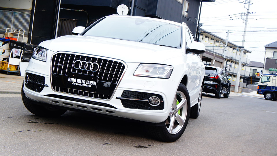 アウディQ5純正キャリパー塗装　COLOR：#099 honey of pearl green