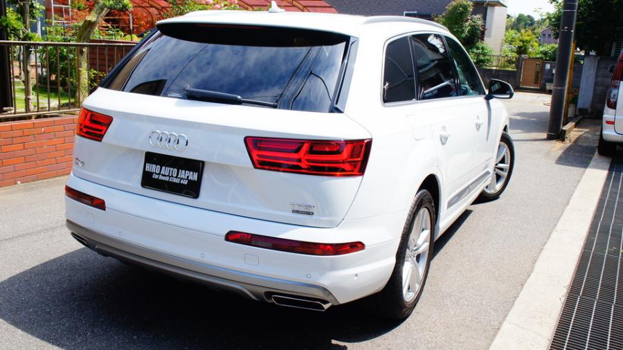 キャリパー塗装施工事例：アウディQ7　キャリパー塗装　COLOR:#066 Artistic heart purple IMG8_1411_6nvyBQ_sub6.jpg