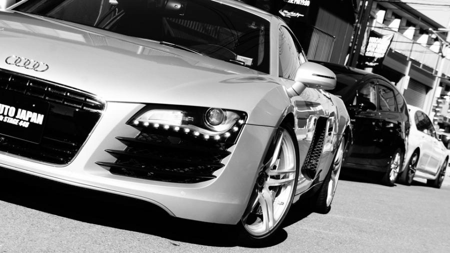 キャリパー塗装施工事例：アウディR8　キャリパー塗装　COLOR:#008 Flash champagne gold IMG8_1500_JKQRy7_sub6.jpg