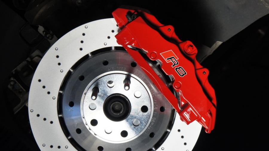 キャリパー塗装施工事例：アウディR8　キャリパー塗装　COLOR:#001 Italian losso solid IMG8_1509_QbZgB0_sub2.jpg