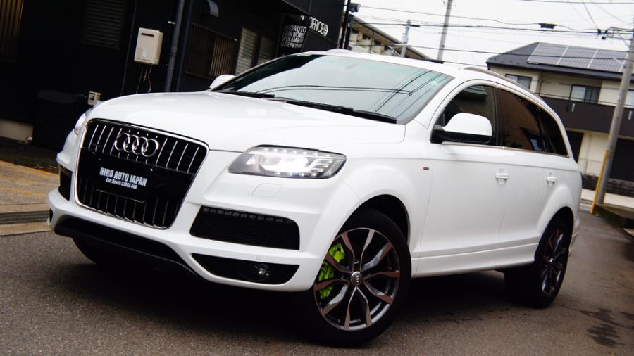 アウディQ7　キャリパー塗装　COLOR:#1116 Acid green