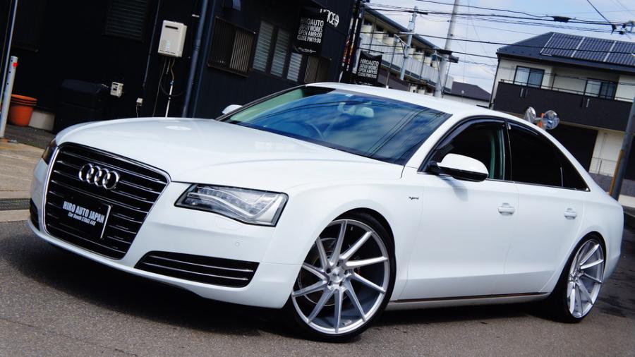 アウディA8　キャリパー塗装＆ローター塗装　COLOR:#005 Deep coal black　ローター加工Type:DD　ドアミラー下部グロスブラック塗装