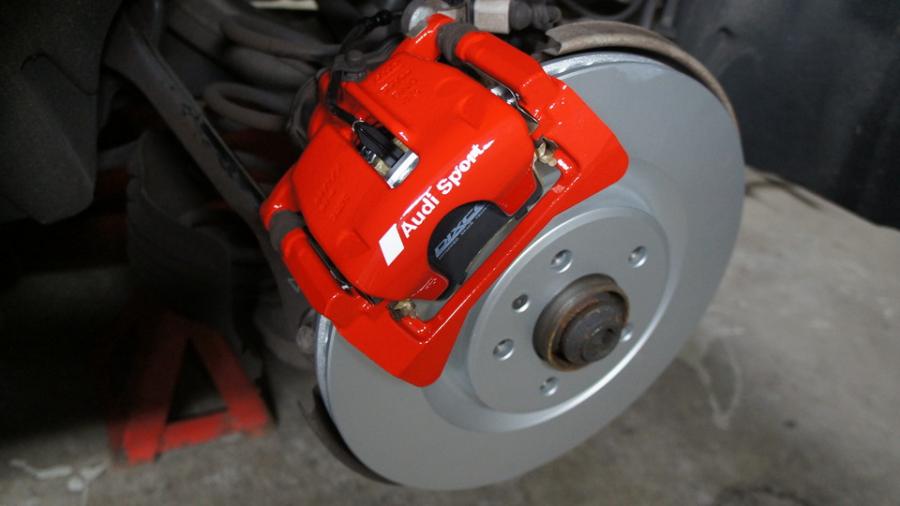 キャリパー塗装施工事例：アウディA7　キャリパー塗装　COLOR:#001 Italian losso solid IMG8_1781_WsMhat_sub2.jpg