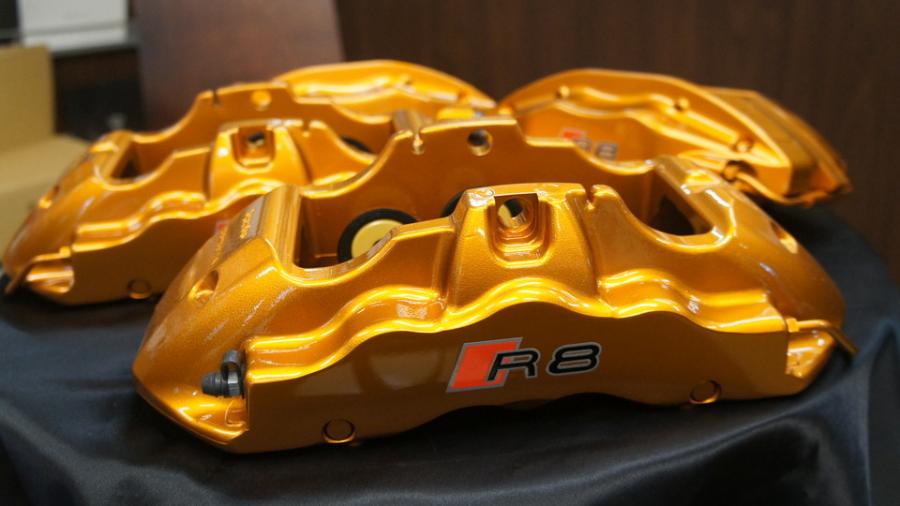 キャリパー塗装施工事例：アウディR8　キャリパー塗装　COLOR:#003 Tokyo midnight gold IMG8_1786_AfCQBq_sub1.jpg