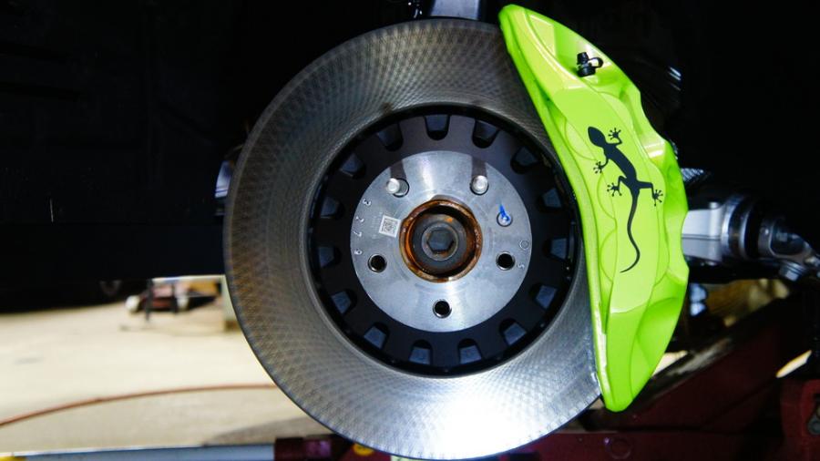 キャリパー塗装施工事例：アウディQ8　キャリパー塗装　COLOR:#099 honey of pearl green IMG8_1894_9k8T7b_sub1.jpg