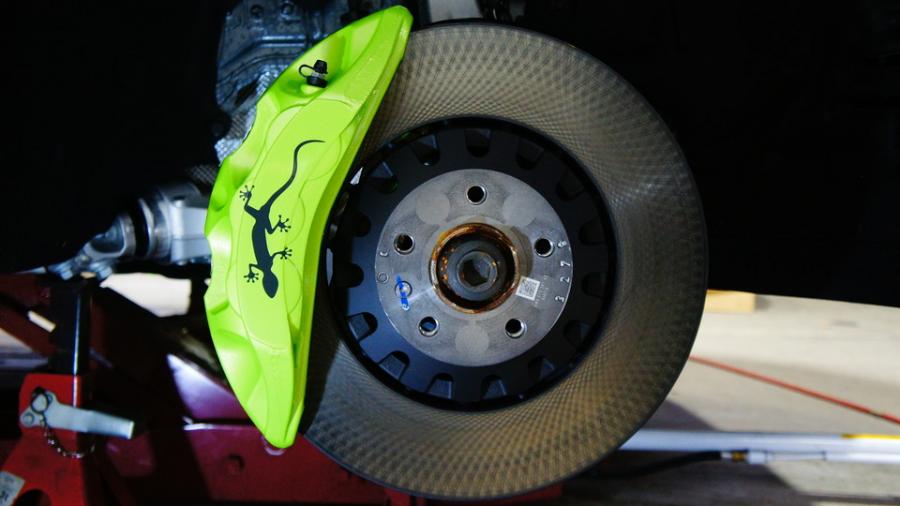 キャリパー塗装施工事例：アウディQ8　キャリパー塗装　COLOR:#099 honey of pearl green IMG8_1894_9k8T7b_sub2.jpg