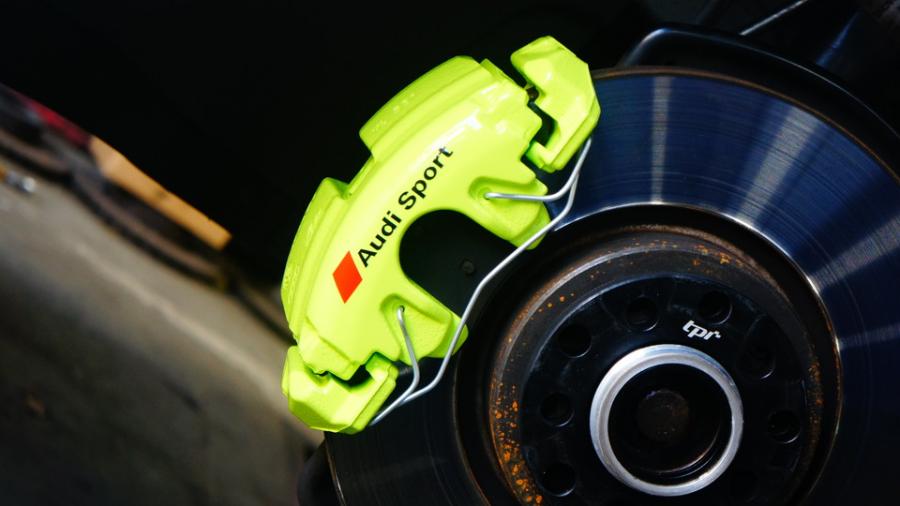 キャリパー塗装施工事例：アウディTT　キャリパー塗装COLOR:#1116 Acid green IMG8_2000_9yKQVU_sub1.jpg