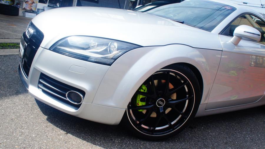 キャリパー塗装施工事例：アウディTT　キャリパー塗装COLOR:#1116 Acid green IMG8_2000_9yKQVU_sub5.jpg