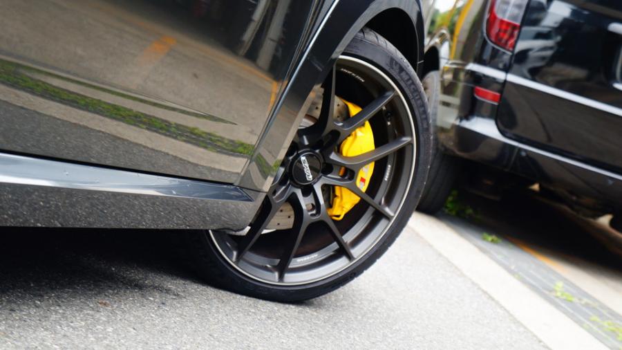 キャリパー塗装施工事例：アウディTTS　キャリパー塗装COLOR:#002 giallo modena　ローター加工Type:DD　ディクセルMタイプパット装着 IMG8_2019_o2Zmr7_sub8.jpg